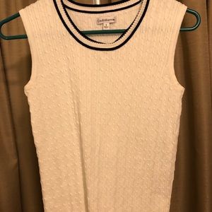 Croft & Barrow sleeveless pull over sweater top